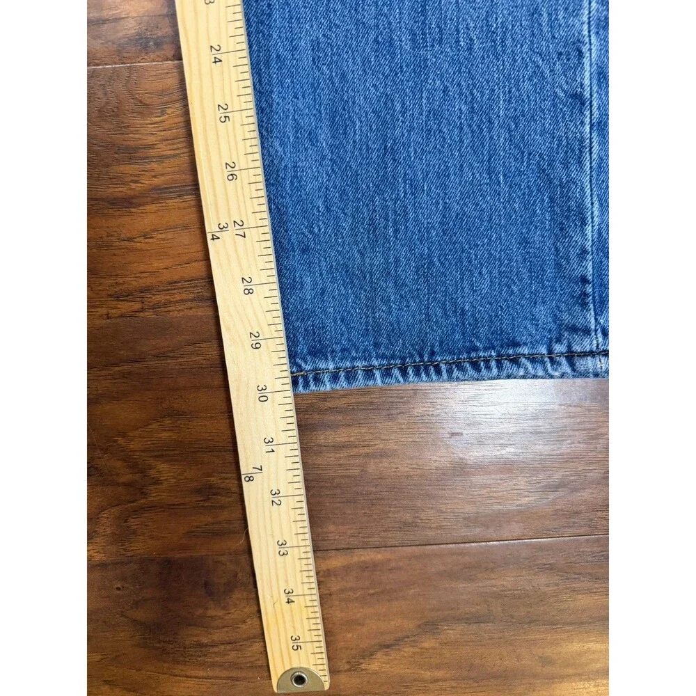 Levis 501 Button Fly Jeans Mens 33x30 Stone Wash Blue Casual Work Denim
